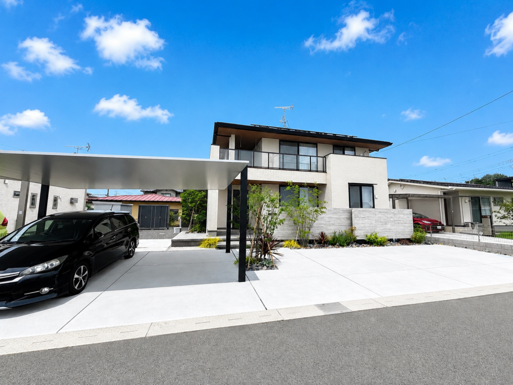 【施工事例】那須塩原市の新築外構工事｜スタイリッシュな門周り・カーポート・植栽で理想のエクステリアを実現